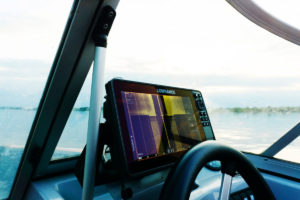 Read more about the article 11 Best Marine GPS Chartplotters: 2023 Roundup