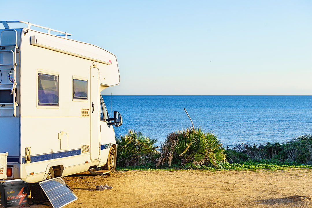 You are currently viewing Best 12V Battery for RV and Dry Camping: A Comprehensive Guide