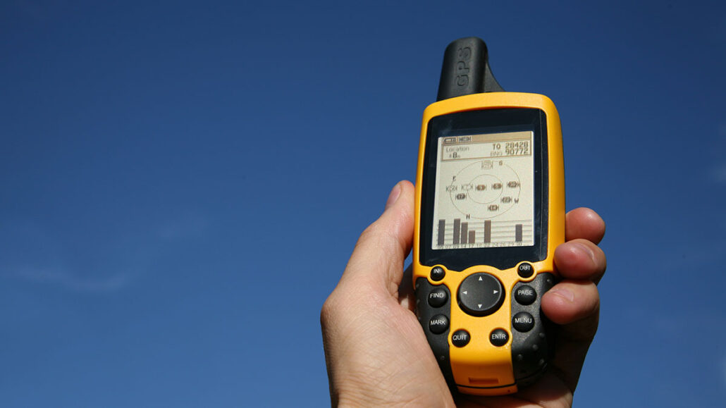 Best Handheld GPS for Fishing 2020 